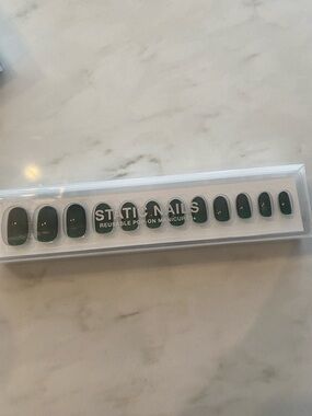 Static Nails press ons